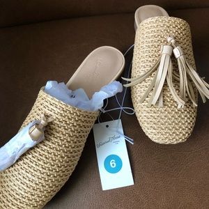 UniversalThread Mules